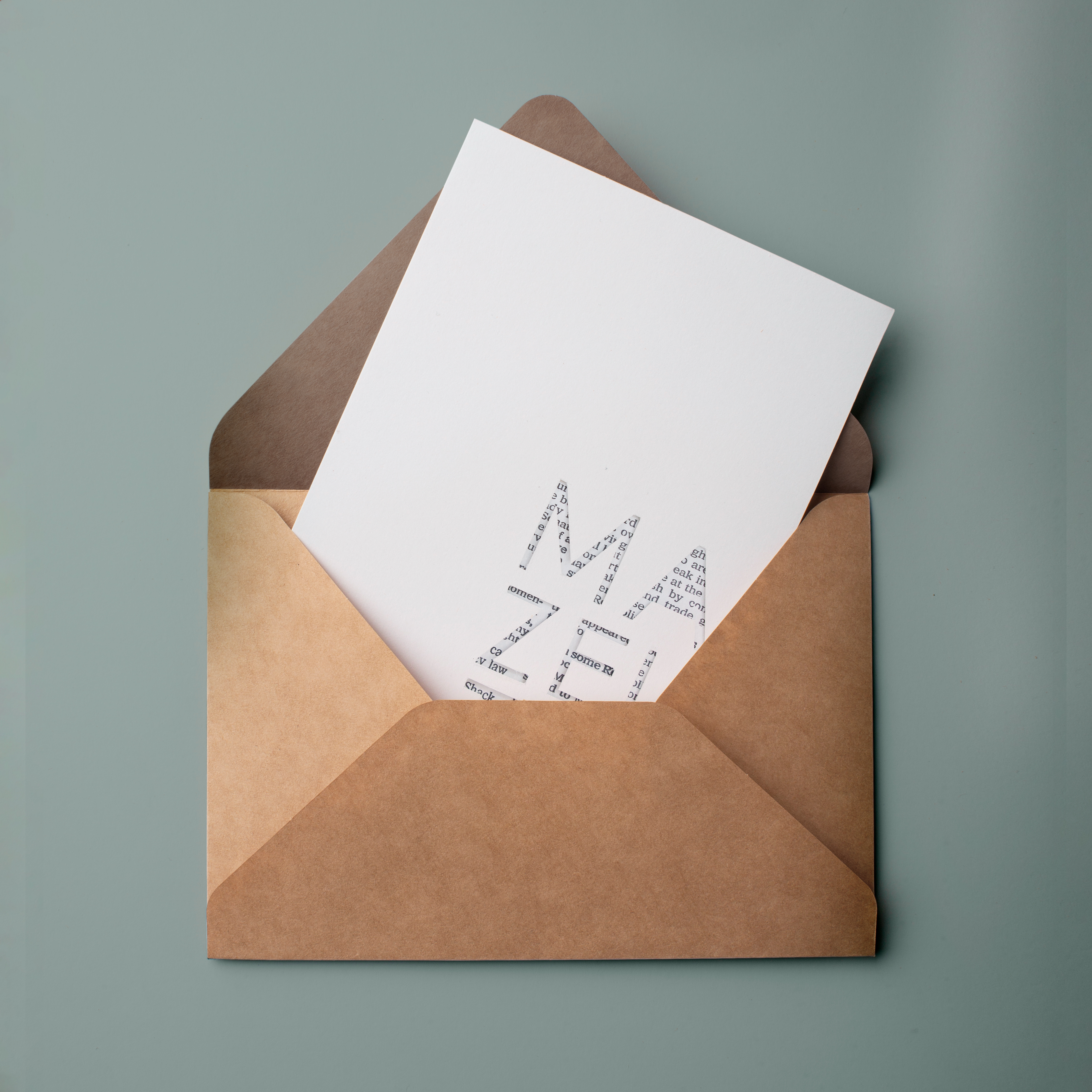 Mazel Tov - Cette invitation met en lumière une clarté graphique : couleur dominante précise, marges équilibrées, typographie nette. Nos créateurs ont privilégié une esthétique premium où l’équilibre est essentiel. Nous assurons la personnalisation sur mesure : vous nous confiez le texte, nous l’intégrons avec précision, ajustons la palette et ajoutons un logo discret. Diffusée exclusivement en numérique, elle atteint vos invités immédiatement. Chaque paramètre – cadence, proportions, contrastes – a été calibré pour garantir fluidité et raffinement. Une correspondance contemporaine, simple et élégante.