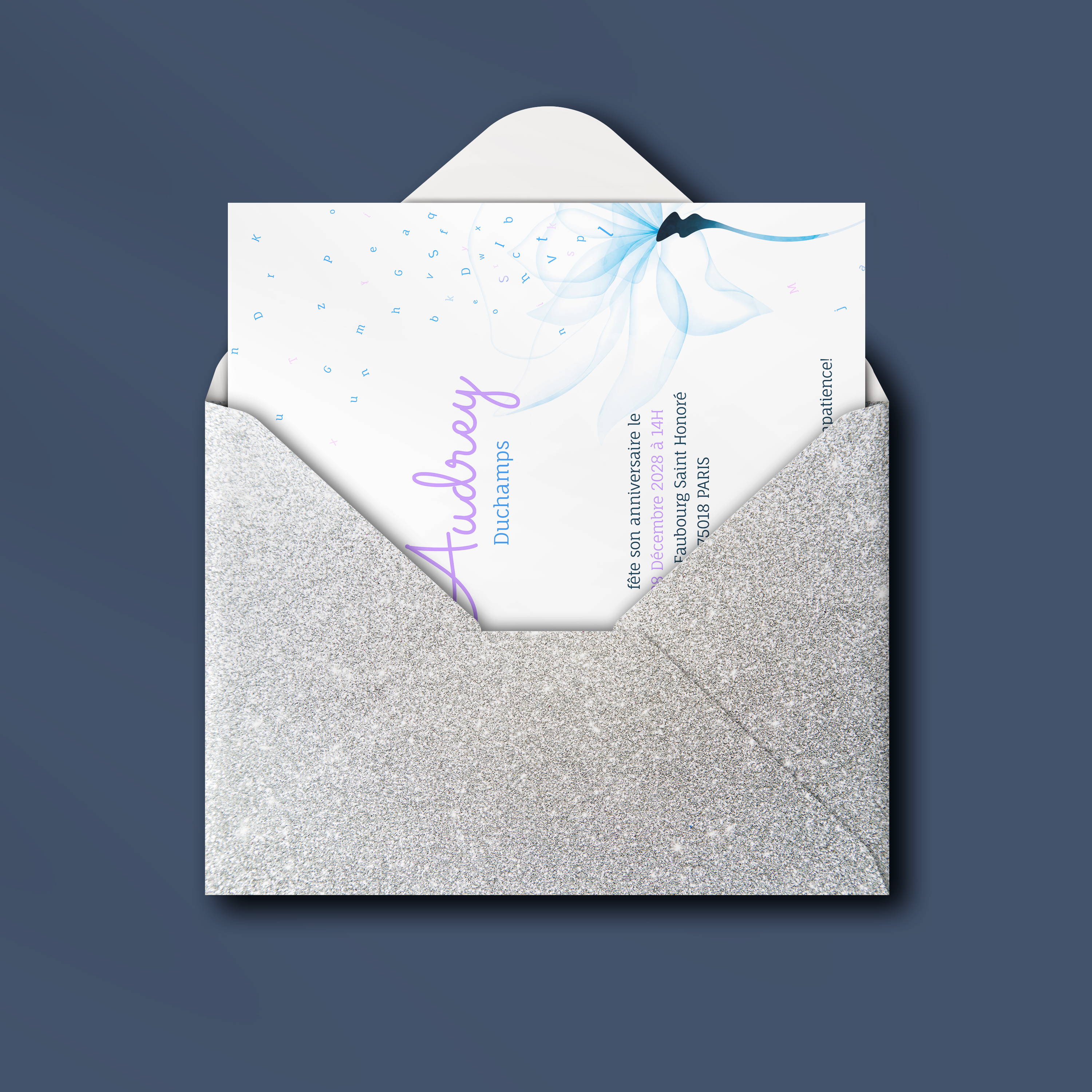 Lettres De Fleur - Cette invitation met en scène une élégance contemporaine : dominante chromatique affirmée, alignements stables, typographie nette. Nos illustrateurs ont façonné une esthétique premium qui valorise la retenue. Vous nous confiez votre texte ; nous l’intégrons avec précision, réglons la palette et ajoutons un logo discret. Diffusée exclusivement en numérique, elle parvient instantanément à vos invités. Les proportions maîtrisées, les contrastes posés et la hiérarchie claire composent une lecture élégante. Une correspondance sobre et durable, adaptée à toute annonce.