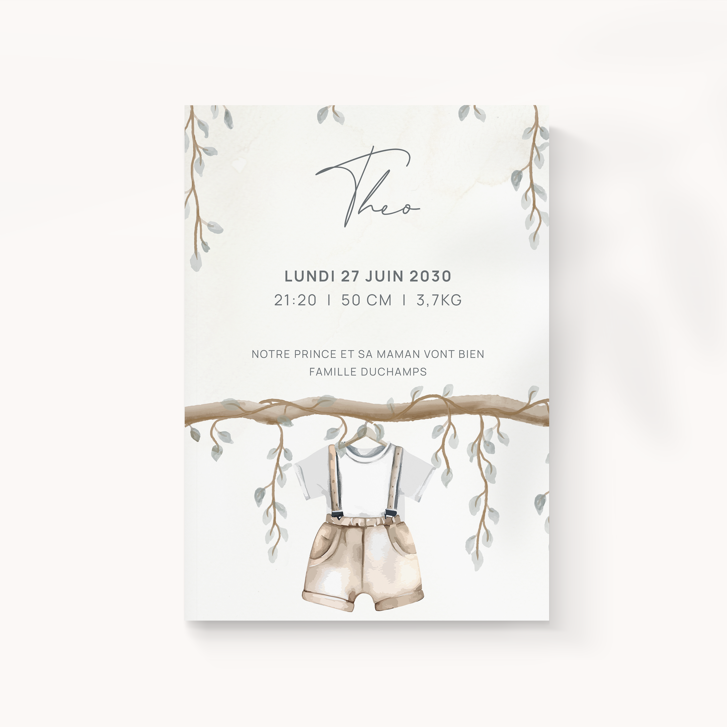 Petit Short - Le modèle choisit une modernité lumineuse : couleur dominante douce, marges aérées, typographie précise. Nos illustrateurs ont conçu une esthétique premium qui valorise la clarté. Vous nous confiez votre texte ; nous le composons avec exactitude, accordons les nuances et ajoutons un logo discret. 100% digitale, l’invitation parvient instantanément à vos invités. Chaque détail – proportions, cadence, contrastes – a été pensé pour préserver fluidité et élégance. Une correspondance contemporaine, sobre et raffinée.