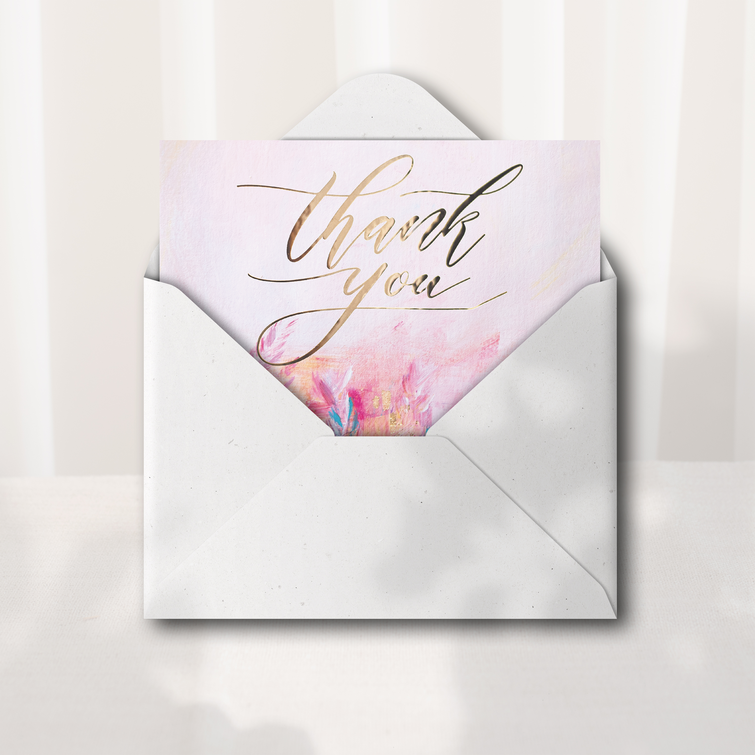 Thank You Wheat - Cette invitation illustre la sobriété posée : une couleur dominante douce, des marges équilibrées, une typographie claire. Nos créateurs ont composé un modèle premium qui privilégie clarté et mesure. Nous assurons la personnalisation sur mesure : intégration du texte, ajustement des teintes, ajout discret d’un logo. Diffusée exclusivement en digital, elle parvient instantanément à vos invités. Chaque choix – proportions, cadence, alignements – a été pensé pour une lecture fluide et élégante. Une correspondance contemporaine, sobre et fiable.