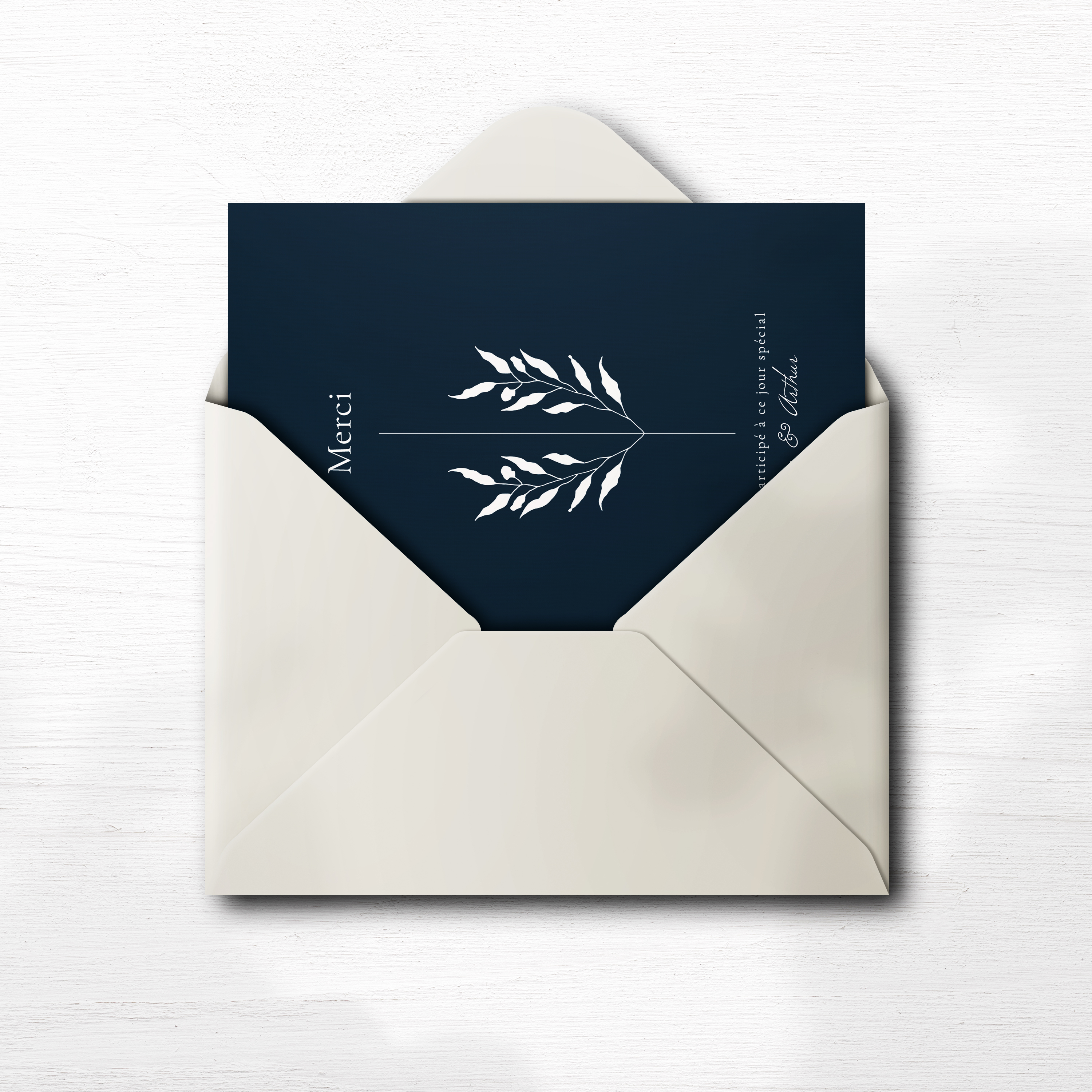 Lin Bleu Merci - Ici, la couleur dominante agit comme une pulsation visuelle qui guide le regard avec douceur. Les espaces sont pensés pour une lecture fluide, la hiérarchie typographique pour une compréhension immédiate. Nos illustrateurs ont imaginé un cadre sobre et distinctif où l’émotion naît de la précision. Vous nous adressez votre texte ; nous en composons la mise en page, harmonisons la palette et ajoutons un logo discret selon vos souhaits. Diffusée uniquement en format numérique, l’invitation rejoint vos destinataires en un instant. L’esthétique recherche l’exactitude des proportions et la justesse des contrastes, afin d’offrir une présence premium sans excès. Une création contemporaine, claire et mesurée, pour accompagner vos annonces avec élégance.