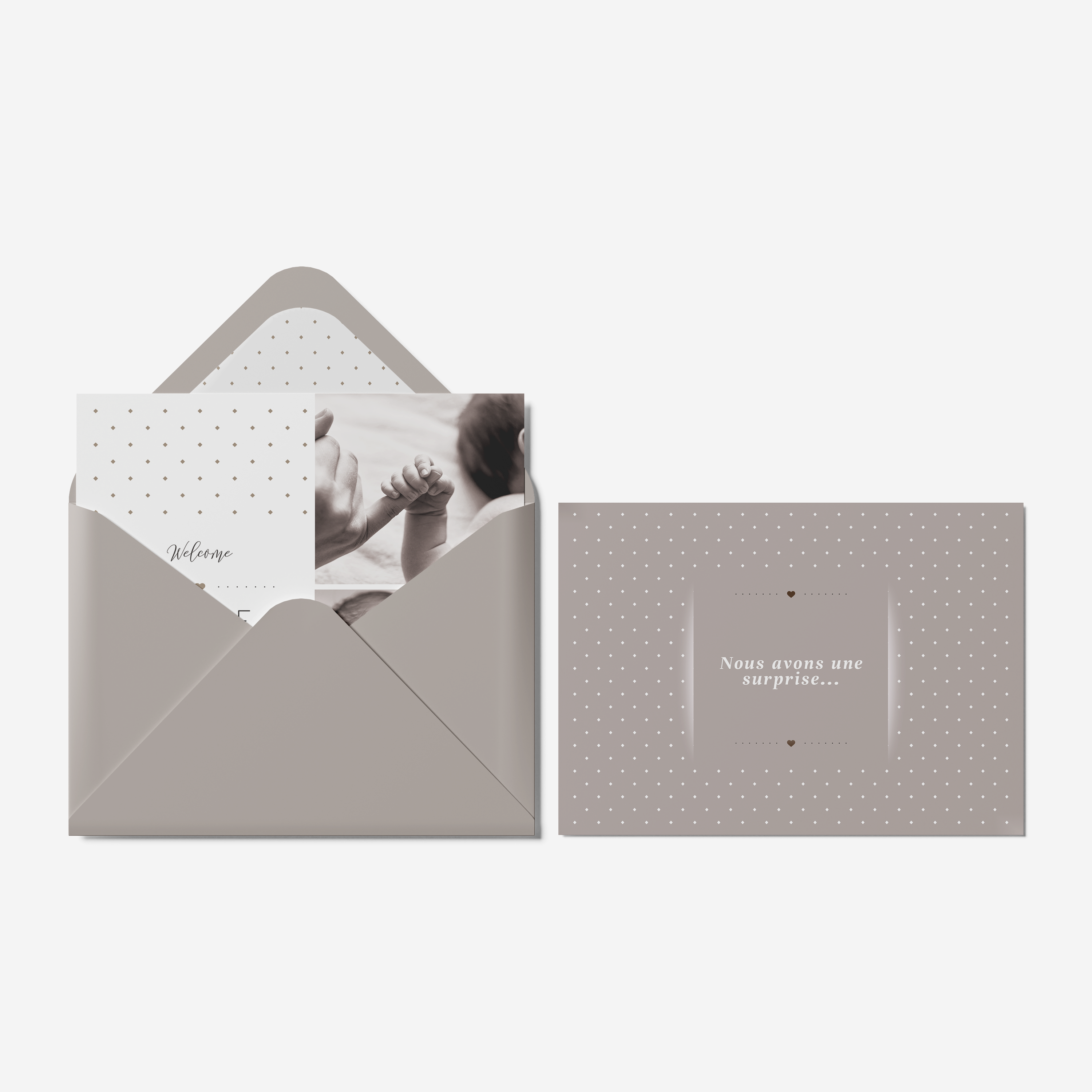 Peaceful - Le parti pris graphique privilégie la lisibilité et la tenue du détail. La couleur principale, choisie pour sa clarté, installe une présence élégante sans jamais alourdir. Chaque élément – marges, interlignages, contrastes – a été pensé pour servir le message. Nous assurons votre personnalisation complète : vous nous confiez le texte, nous le mettons en page, harmonisons les teintes, ajoutons un logo discret si nécessaire. Diffusée exclusivement en digital, l’invitation parvient instantanément à vos invités. Elle s’adresse à ceux qui recherchent un style haut de gamme, net et mesuré, où la modernité s’exprime par la précision et la retenue. Une création fiable et raffinée pour annoncer avec clarté.