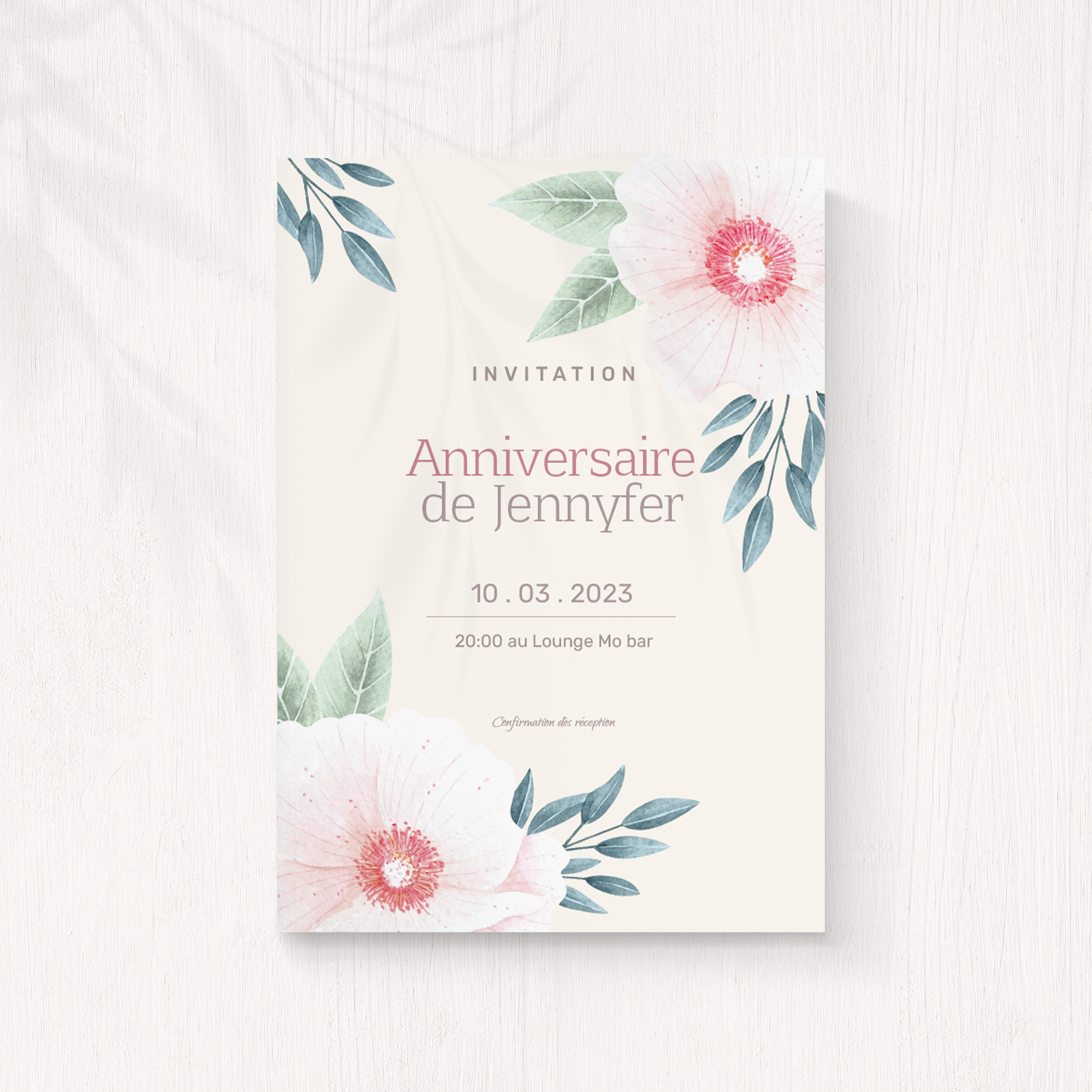 Nostalgic Flower - Le modèle explore une géométrie subtile servie par une palette claire. La couleur principale installe une sérénité naturelle tandis que la composition ménage des zones de souffle pour mettre vos mots au premier plan. Créée par nos illustrateurs, cette invitation illustre une modernité maîtrisée, sans effets superflus. Vous nous confiez votre texte ; nous le composons avec précision, harmonisons les teintes et ajoutons un logo discret si nécessaire. Diffusée exclusivement au format numérique, elle rejoint vos invités sans délai. La force du design tient à la précision des détails, au soin typographique et à la mesure des contrastes. Une correspondance élégante et fiable, conçue pour durer et accompagner toutes vos annonces avec tact.