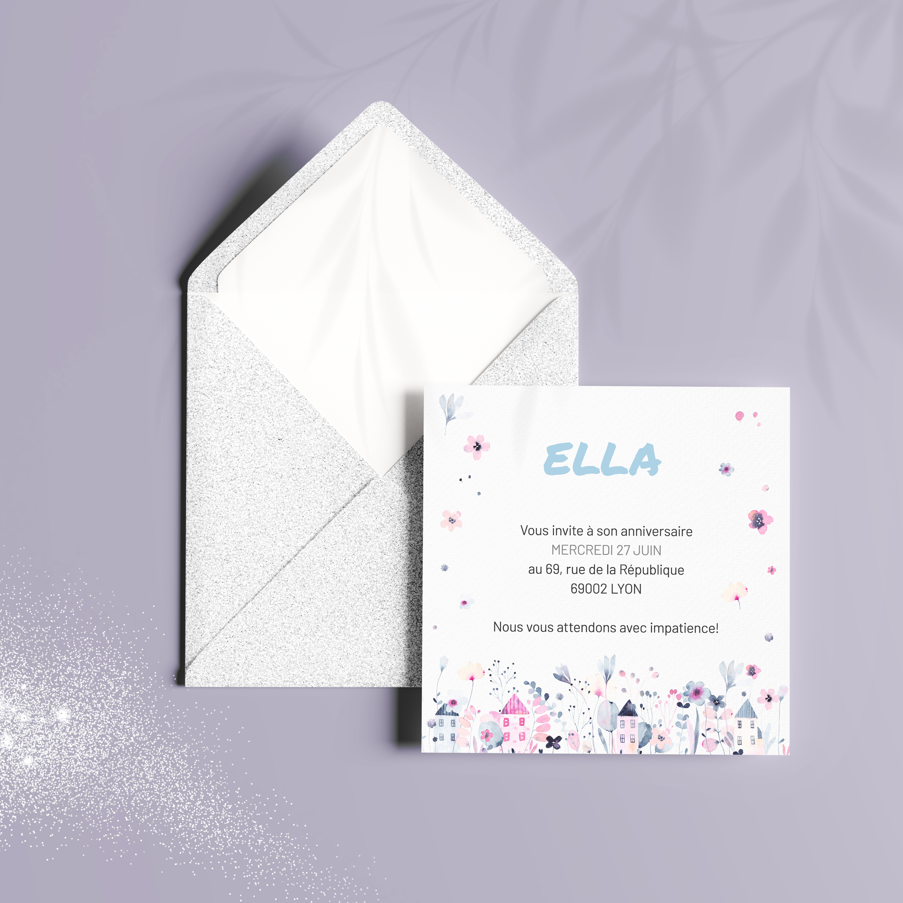 House Flower - Le modèle privilégie une modernité mesurée : dominante chromatique douce, marges aérées, titrages posés. Nos illustrateurs signent une esthétique premium fondée sur l’équilibre et la lisibilité. Nous prenons en charge la personnalisation complète : vous nous transmettez le texte, nous l’intégrons avec exactitude, ajustons les nuances et ajoutons un logo discret. 100% digitale, l’invitation parvient instantanément à vos invités. La cadence des éléments, les contrastes contenus et l’ordonnancement clair composent une élégance durable, sans effet superflu.