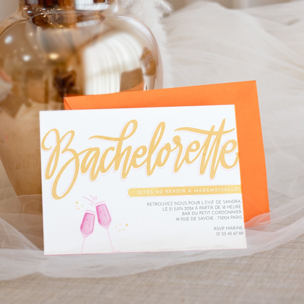 Bachelorette Orange - Le dessin illustre une modernité sobre : dominante chromatique affirmée, marges régulières, typographie claire. L’ensemble compose une invitation premium, droite et raffinée. Réalisée par nos illustrateurs, elle privilégie la mesure et la cohérence. Nous assurons la personnalisation sur mesure : vous nous transmettez votre texte, nous l’intégrons avec précision, harmonisons la palette et ajoutons un logo discret si besoin. Entièrement digitale, elle atteint vos invités sans délai. Chaque élément – hiérarchie, cadence, contrastes – a été calibré pour préserver élégance et fluidité. Une correspondance contemporaine, fiable et élégante.
