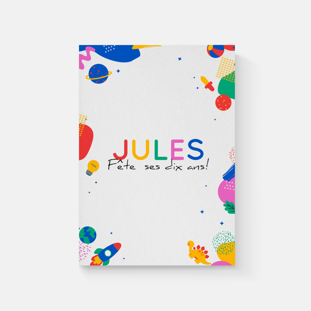 Kikoolol Dice - La carte Kikoolol Dice se pare d’un bleu lumineux qui évoque l’éclat du ciel au cœur d’une journée de fête. Destinée à annoncer un anniversaire enfantin, elle met en scène des dés facétieux, symboles de jeux et de rires partagés. Chaque détail de son graphisme traduit une atmosphère joyeuse, où l’on devine les cris de joie, les bougies qui scintillent et les cadeaux colorés. C’est une invitation qui parle aux petits comme aux grands : elle promet un moment unique, fait de complicité et de souvenirs précieux. Conçue par nos illustrateurs, elle allie fraîcheur et originalité, offrant une esthétique à la fois ludique et raffinée. Vous nous confiez vos mots, nous les intégrons avec délicatesse, en harmonisant les couleurs ou en ajoutant un logo discret. En format digital, Kikoolol Dice s’envole instantanément vers vos invités, transformant un simple message en une annonce poétique et pétillante, à l’image d’une fête inoubliable.