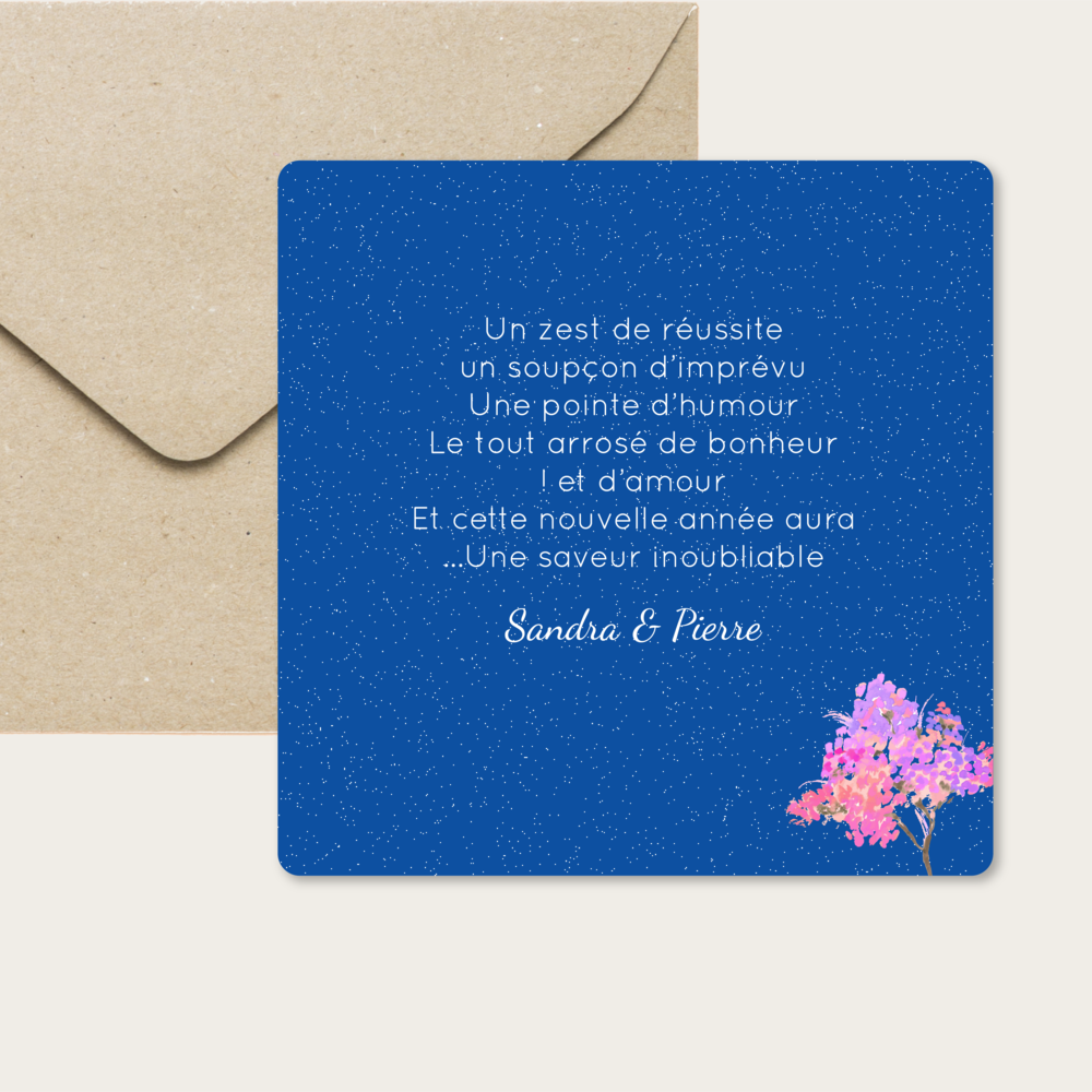 Blue Flower - Nature Leaves ouvre une parenthese verte et apaisante, comme un jardin encore perle de rosee ou chaque feuille capte la lumiere du matin. Concue comme une carte de voeux, elle habille vos messages d une serenite vegetale qui evoque la respiration lente des arbres et la promesse d un renouveau. La couleur dominante verte porte vos mots avec douceur et equilibre, tandis que le dessin fin des feuillages installe une presence poetique, jamais ostentatoire. Imaginee par nos createurs, cette piece originale privilegie la justesse des lignes et l harmonie d ensemble. Vous nous adressez votre texte, nous le composons avec soin, en ajustant au besoin les nuances ou en integrant un logo discret pour signer votre envoi. Au format exclusivement digital, Nature Leaves rejoint instantanement vos destinataires et transforme un simple message en attention elegante et naturelle. Cette correspondance moderne, a la fois fraiche et raffinee, celebre les voeux qui grandissent a l abri d un feuillage bienveillant.