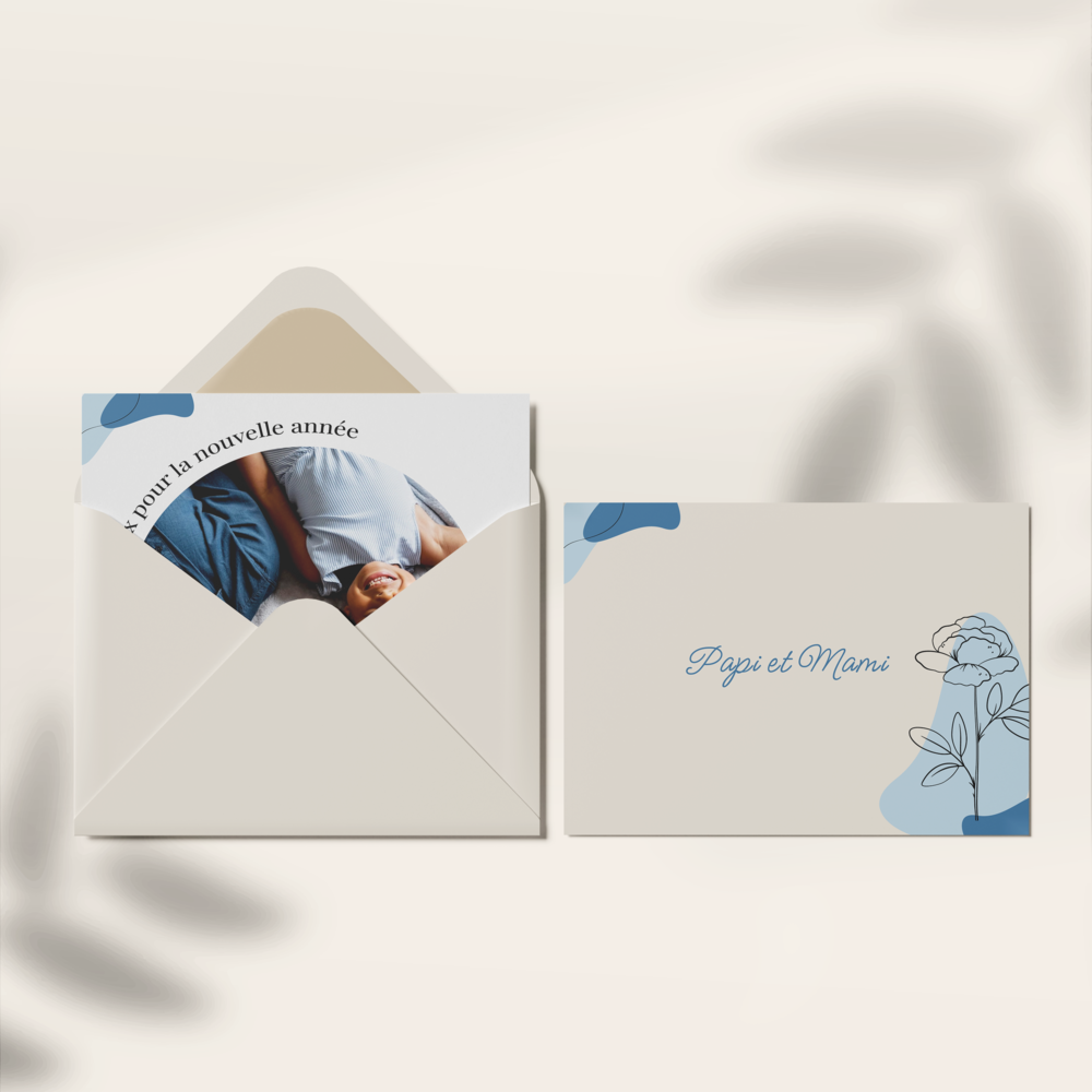 Blue Terracotta - Ocean Wave deploie un bleu profond aux ondulations paisibles, comme une mer qui respire a l unite d un souffle regulier. Carte de voeux contemporaine, elle accueille vos messages dans un mouvement fluide qui evoque les voyages, le retour au calme et l elan d un nouveau depart. La couleur dominante bleue porte une sensation de clarte et de confiance, tandis que le dessin libre des vagues installe un rythme visuel apaisant. Concue par nos createurs, cette piece originale privilegie une ecriture graphique sobre et harmonieuse. Vous nous transmettez votre texte, nous le composons avec soin, en ajustant au besoin les nuances ou en ajoutant un logo discret. Diffusee uniquement au format digital, Ocean Wave parvient instantanement a vos destinataires et transforme un simple message en une attention elegante et contemporaine. Une correspondance qui laisse une empreinte de profondeur et de serenite durable.