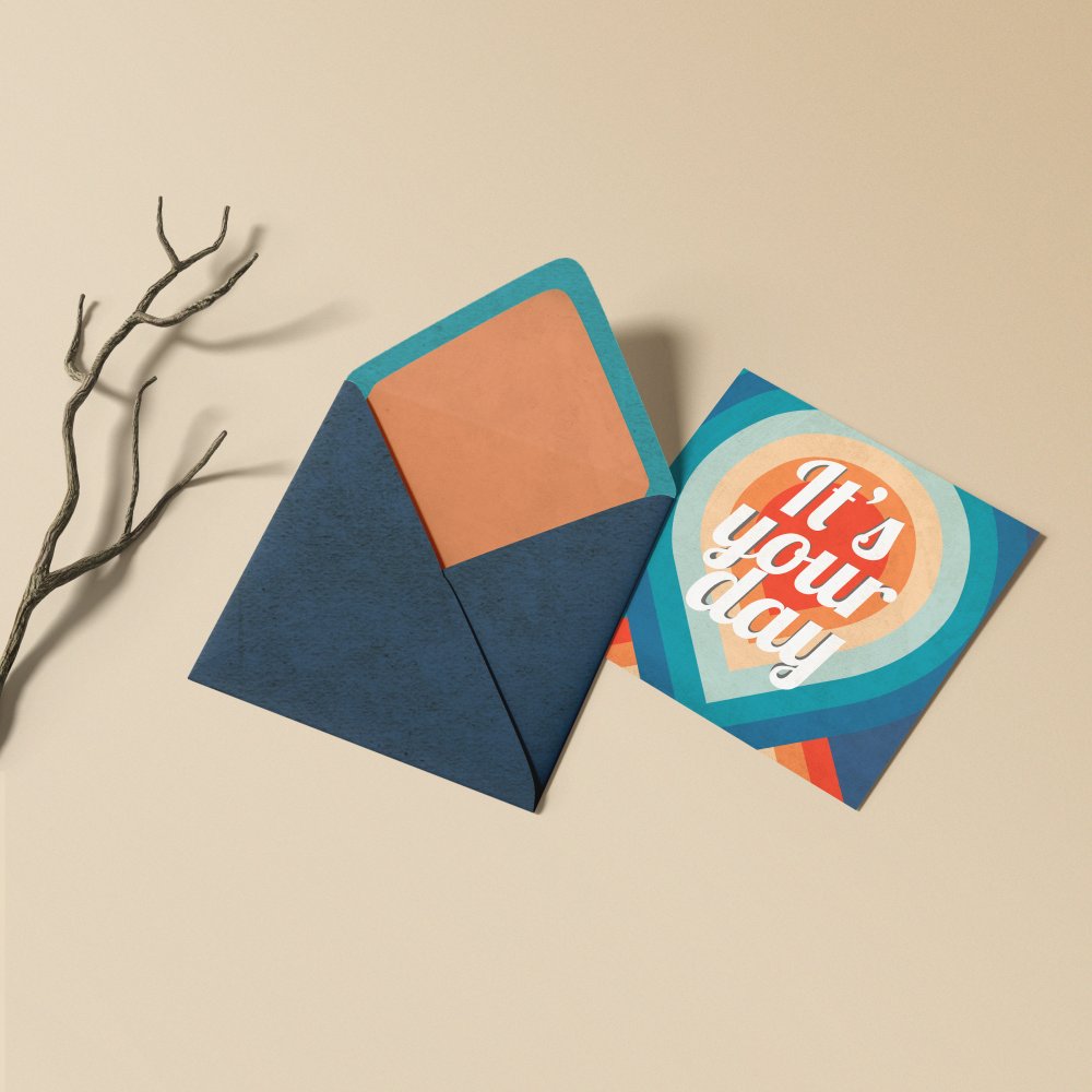 Happy Daddy - Pensée comme un écrin contemporain, cette invitation déploie une couleur dominante expressive guidée par des marges régulières et une typographie claire. Nos créateurs ont choisi la retenue pour laisser l’essentiel s’imposer. Vous nous transmettez votre texte ; nous le mettons en page avec exactitude, ajustons la palette et ajoutons un logo discret si nécessaire. Diffusée uniquement au format numérique, elle atteint vos destinataires sans délai. Chaque détail – proportion, rythme, cohérence – a été étudié pour assurer une lecture fluide et élégante. Une correspondance premium, nette et fiable, pour vos annonces.