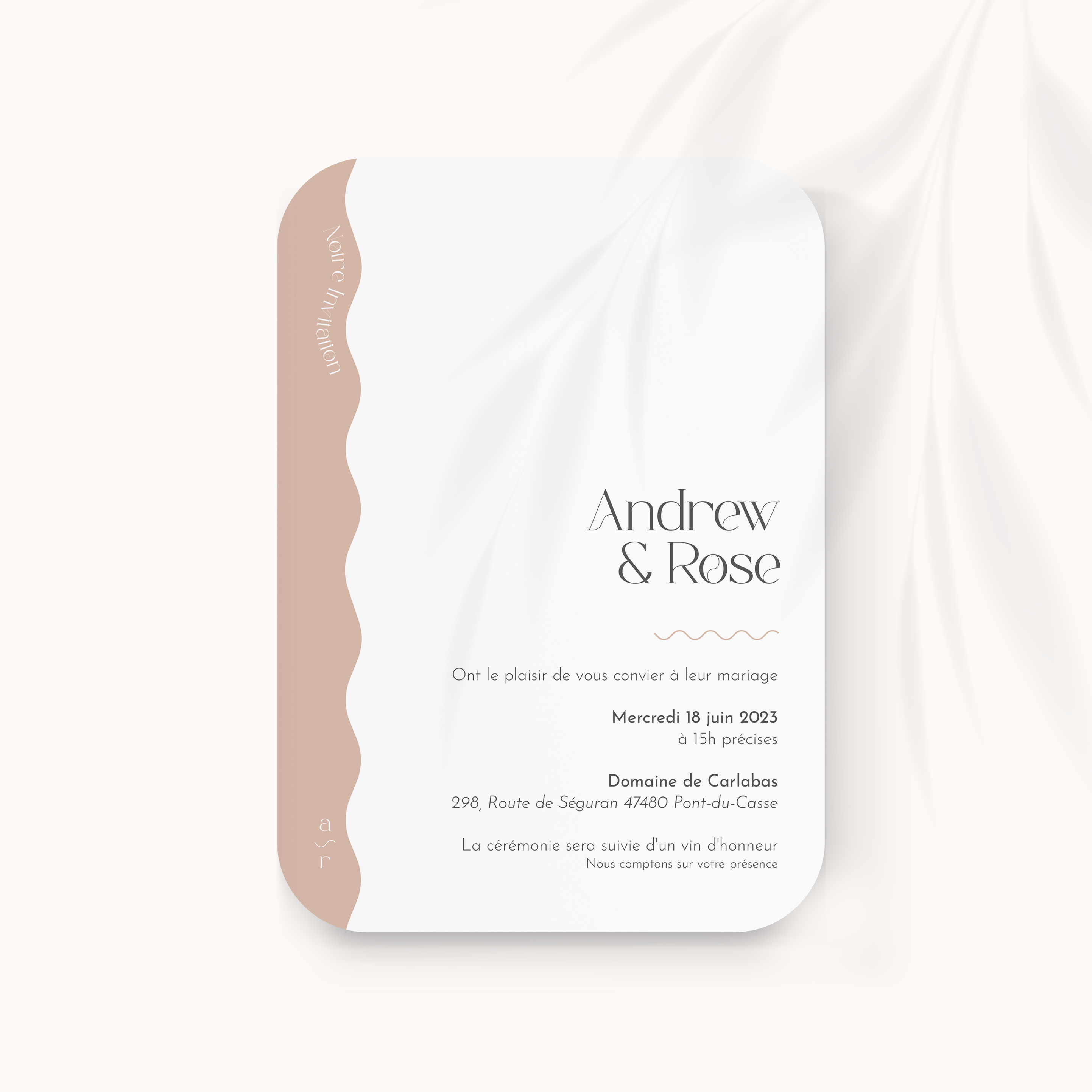 Wavy Invitation - Cette invitation se distingue par une dominante chromatique douce, accompagnée d’une structure nette et d’une typographie claire. Nos créateurs ont privilégié une esthétique premium où chaque détail sert la lisibilité. Nous assurons la personnalisation : vous nous confiez le texte, nous l’intégrons avec soin, ajustons la palette et ajoutons un logo discret si nécessaire. Entièrement digitale, elle rejoint vos invités instantanément. Chaque élément – marges, proportions, contrastes – a été travaillé pour une présence durable et élégante. Une correspondance contemporaine, sobre et raffinée, idéale pour vos moments essentiels.